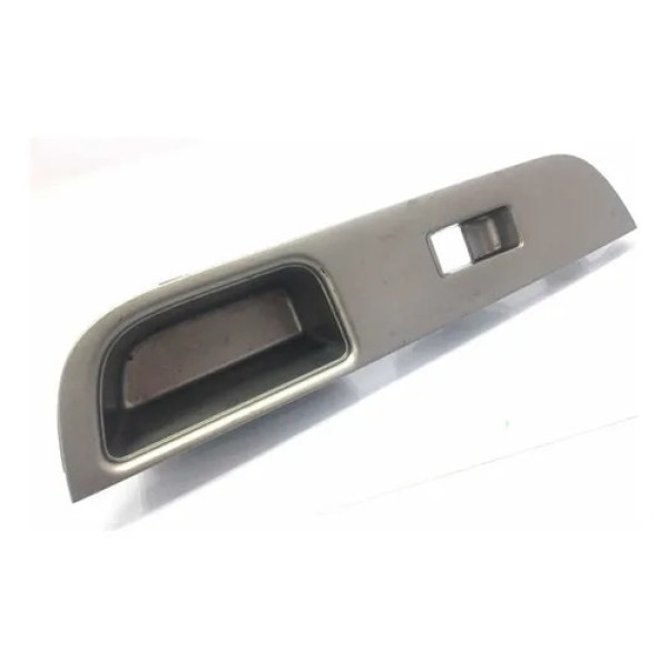 Moldura Botão Vidro Traseiro Direito Nissan Tiida 2011