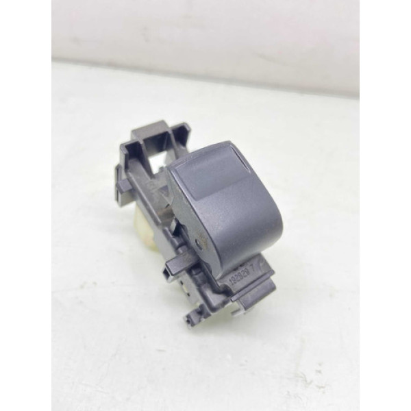 Comando Botão Vidro Traseiro Direito Toyota Corolla 2015/18