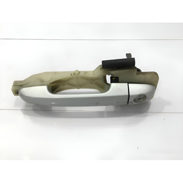 Maçaneta Externa Dianteira Esquerda Hyundai I30 2013 C/detal Prateado