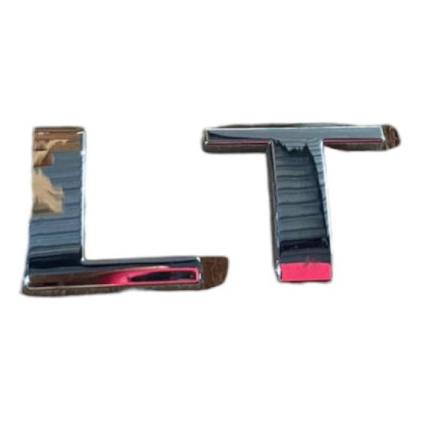 Emblema Lt Tampa Traseira Chevrolet Onix 2013/2019