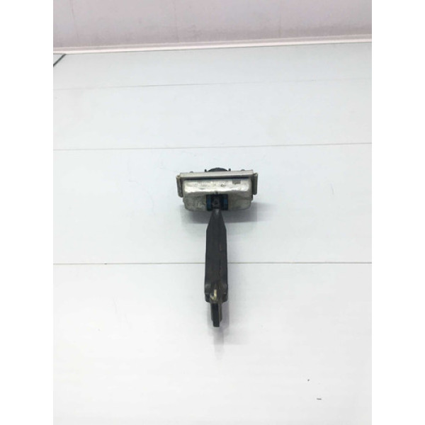 Limitador Traseira Direita Chevrolet Cruze Sedan 2015