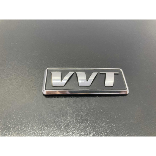 Emblema Vvt Capô Traseiro Jac J3 Hatch 2012
