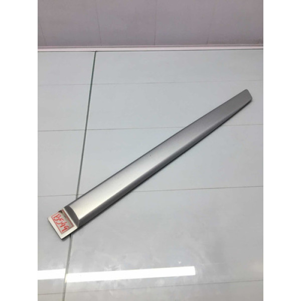 Friso Traseiro Esquerdo Nissan Tiida 2008/2014