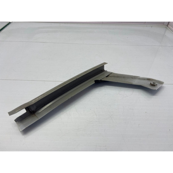 Guia Vidro Porta Traseira Esquerda Renault Kwid 17/21