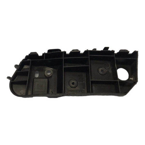 Guia Para-choque Dianteiro Esquerdo Chevrolet Spin 2013/2018