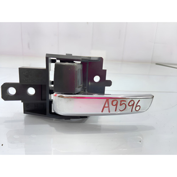 Maçaneta Interna Porta Dianteira Esq Outlander 12/15 Dianteira