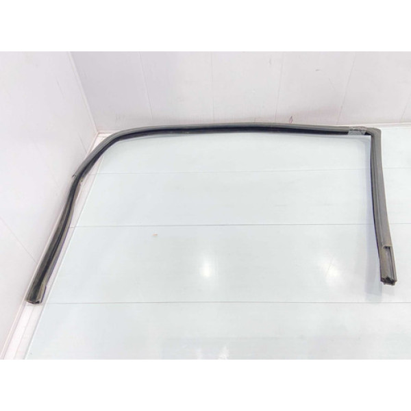 Borracha Canaleta Dianteira Direita Fiat Palio 2004/2016