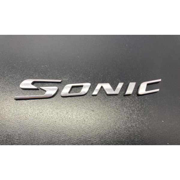 Emblema Sonic Capo Traseiro Gm Sonic 2012/2016