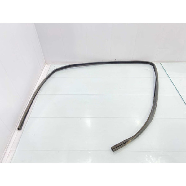 Borracha Canaleta Dianteira Direita Gm Corsa 1998/2010