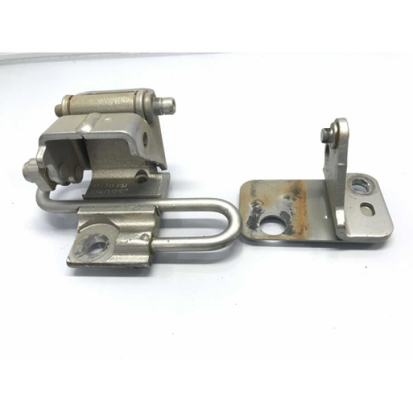 Dobradiça Porta Traseira Direita Volkswagen Polo Sedan 2012