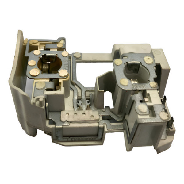 Circuito Lanterna Traseira Esquerda Volkswagen Jetta 2011/16 Esquerdo/motorista Vermelho