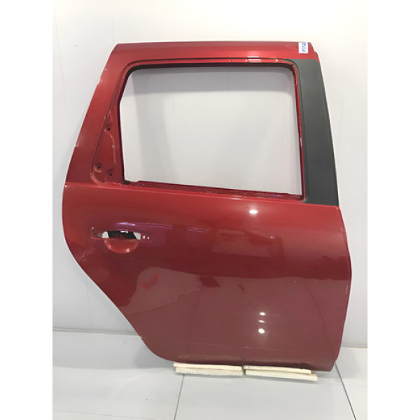 Porta Traseira Direita Renault Duster 2010/2019 Com Detalhe Traseira Direita Vermelho