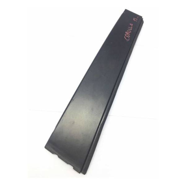 Moldura Coluna Porta Traseira Direita Toyota Corolla 2017