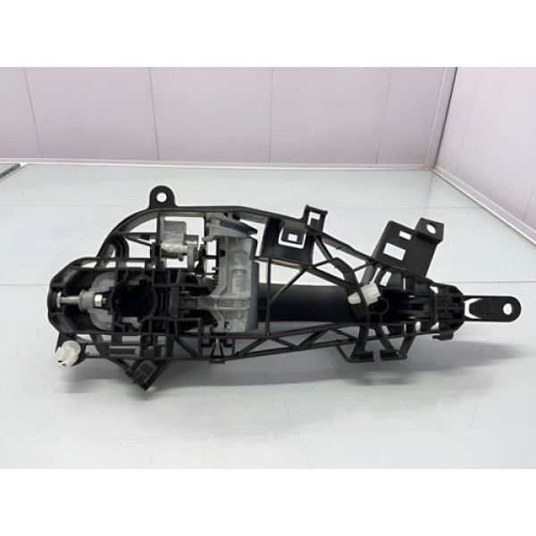 Maçaneta Externa Traseira Direita Chevrolet Cruze 17/23 Preto Traseira