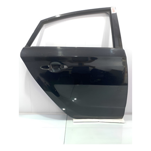 Porta Traseira Direita Hyundai Hb20s 2013/2018 Com Detalhes Preto Direita Traseira