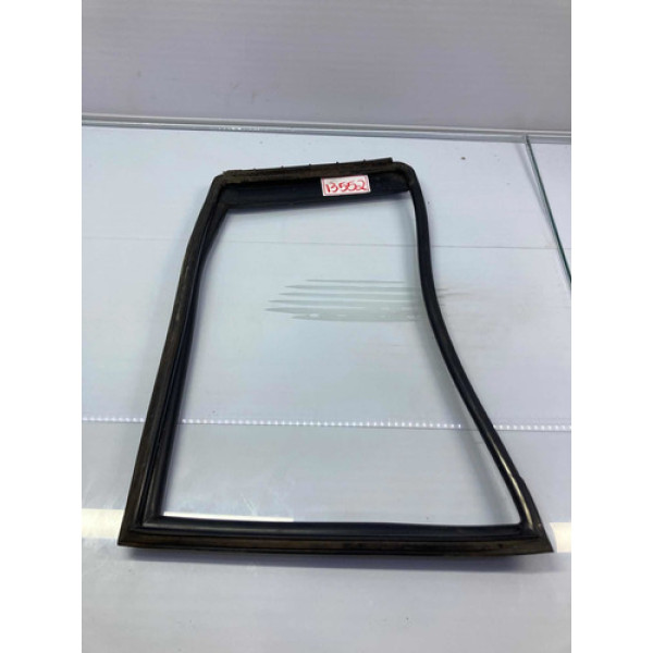 Borracha Vidro Vigia Traseira Esquerda Nissan Tiida 08/14