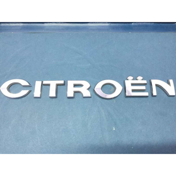Emblema Citröen Capô Traseiro Citröen Xsara Picasso 06/12