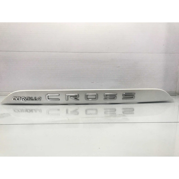 Friso Capô Traseiro Toyota Corolla Cross 2021/2023