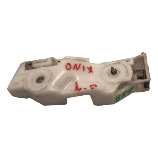 Guia Para-choque Dianteiro Direito  Chevrolet Onix 2013/2019