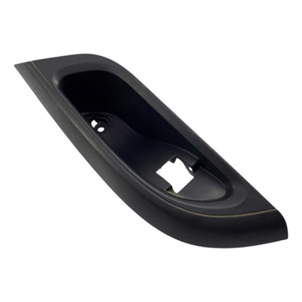 Moldura Botão Vidro Tras Esquerdo Cruze Sedan 17/23 46733