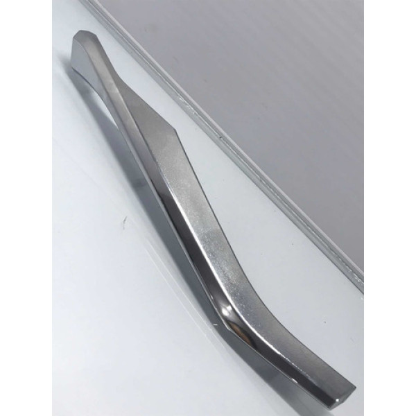 Friso Cromado Lanterna Capô Lado Dir Toyota Corolla 19/21