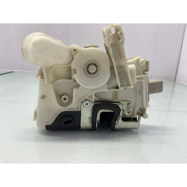 Fechadura Porta Traseira Esq Volkswagen Gol Voyage 09/20