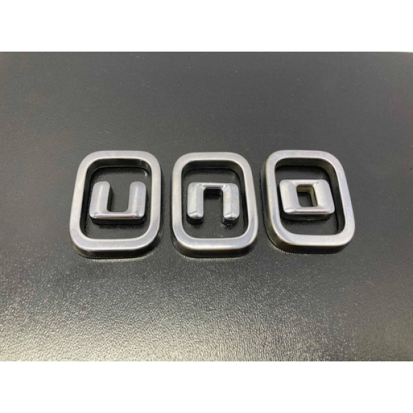 Emblema Uno Capô Traseiro Fiat Uno 2015