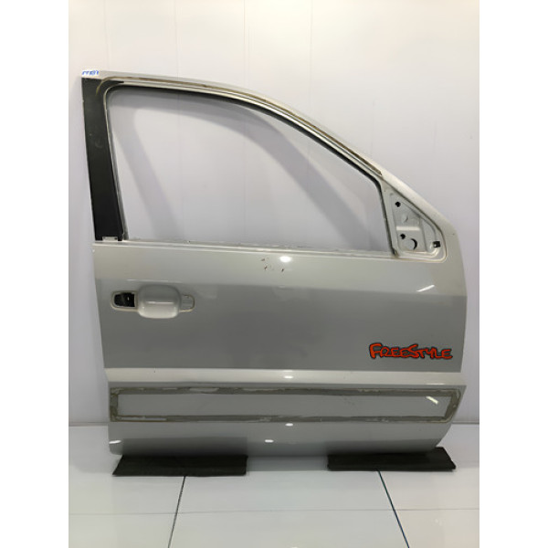 Porta Dianteira Direita Ford Ecosport 2003/2012 Com Detalhe Direita Prateado Dianteira