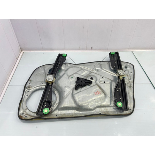 Maquina De Vidro Dianteira Esq Volkswagen Tiguan 10/15