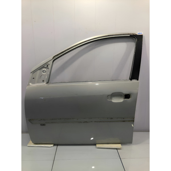 Porta Dianteira Esquerda Ford Fiesta 2003/2014 Dianteira Esquerda Prateado