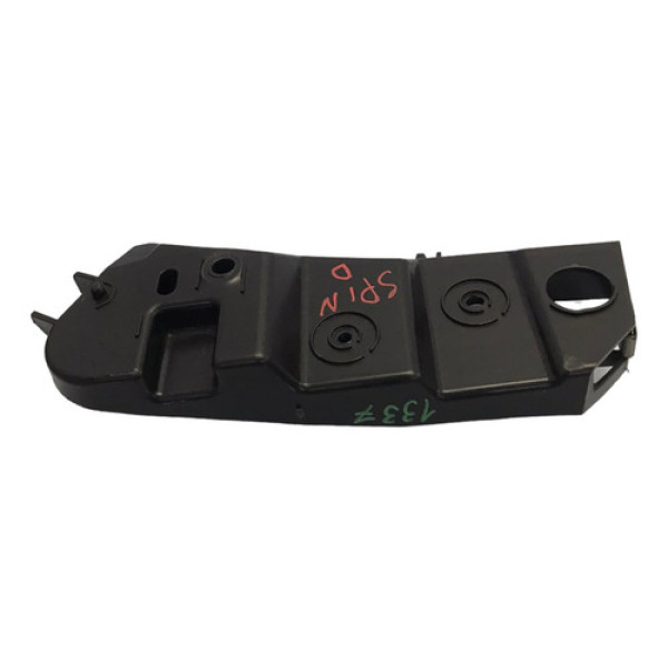 Guia Para-choque Dianteiro Direito Chevrolet Spin 2013/2018