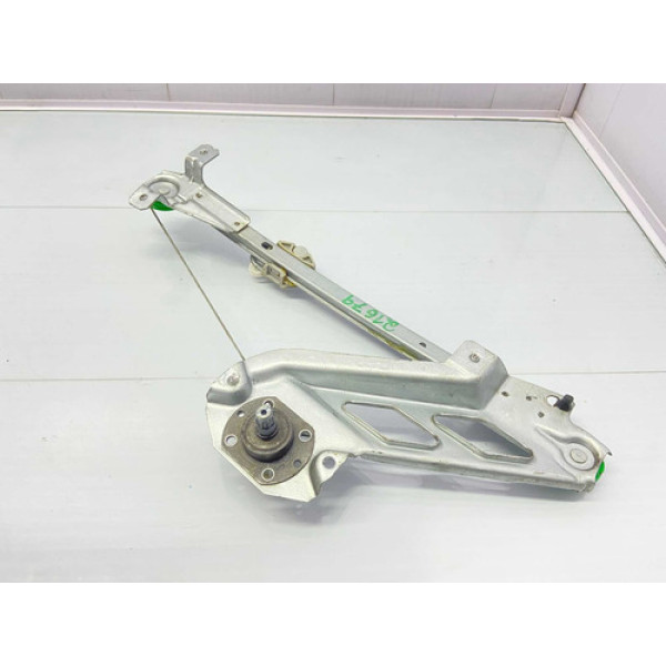 Máquina De Manual Traseira Direita Chevrolet Corsa 1998/2010