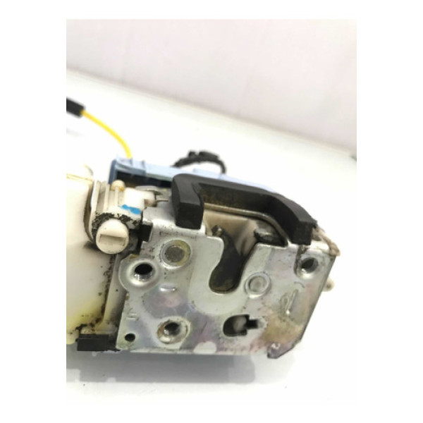 Fechadura Traseira Direita Chevrolet Vectra 06-12