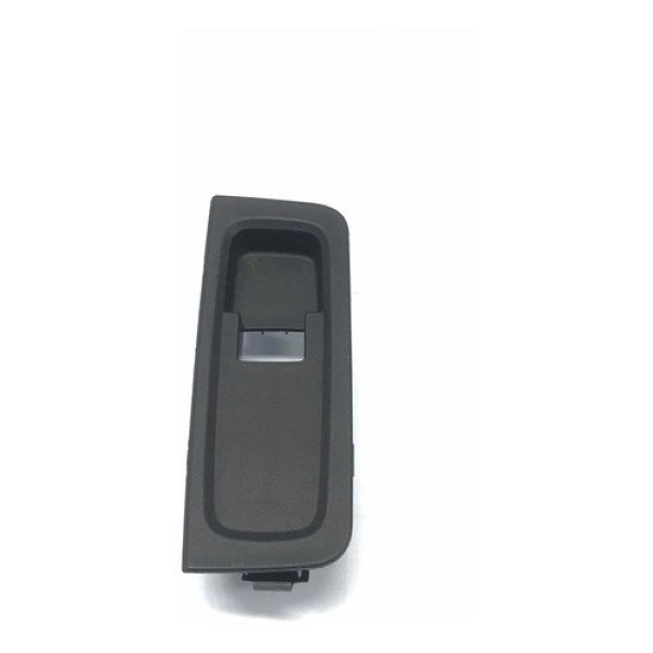 Moldura Botão Vidro Traseiro Direito Chevrolet Onix 2017