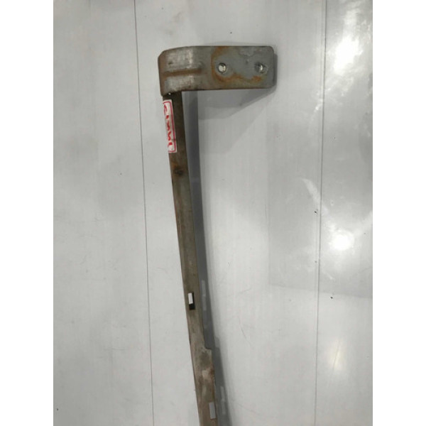 Guia Da Canaleta  Traseira Direita Chevrolet Celta 2010