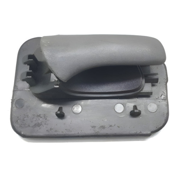 Maçaneta Interna Porta Traseira Direita Gm Corsa 1998/2010 Traseira