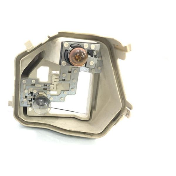 Circuito Lanterna Traseira Esq Volkswagen Voyage G6 13/16