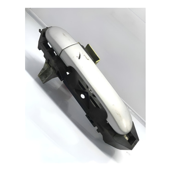 Maçaneta Externa C/detalhe T.d Nissan Tiida 2008/2014 Prateado