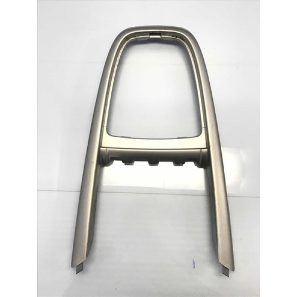 Acabamento Console Central Chevrolet Onix 2017/2019