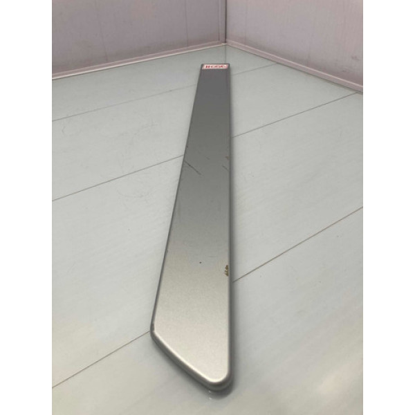 Friso Prata C/detalhe Porta Traseira Esq. Gm Spin 2013/2018