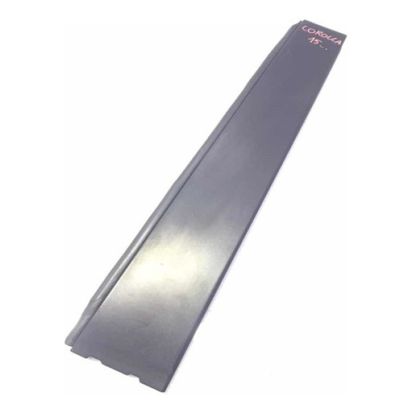 Moldura Coluna Porta Traseira Esquerda Toyota Corolla 2017