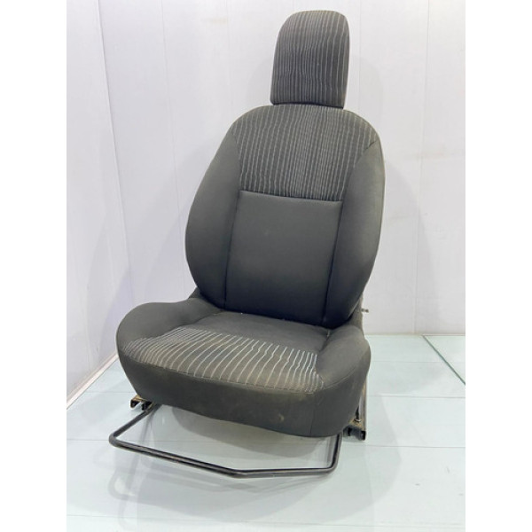 Banco Dianteiro Direito Renault Sandero 2015/2020