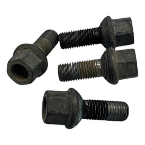 Jogo Paragusos Roda Volkswagen Gol Voy Saveiro 09/202154915