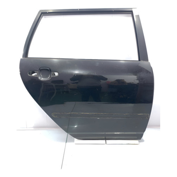 Porta Traseira Direita Toyota Fielder 2004/2008 Com Detalhes Traseira Direita Preto