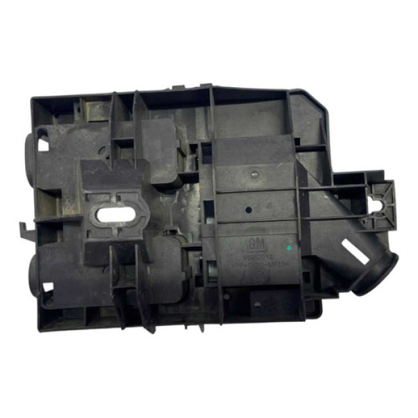 Suporte Caixa Fusiveis Chevrolet Onix Prisma 13/19 46938