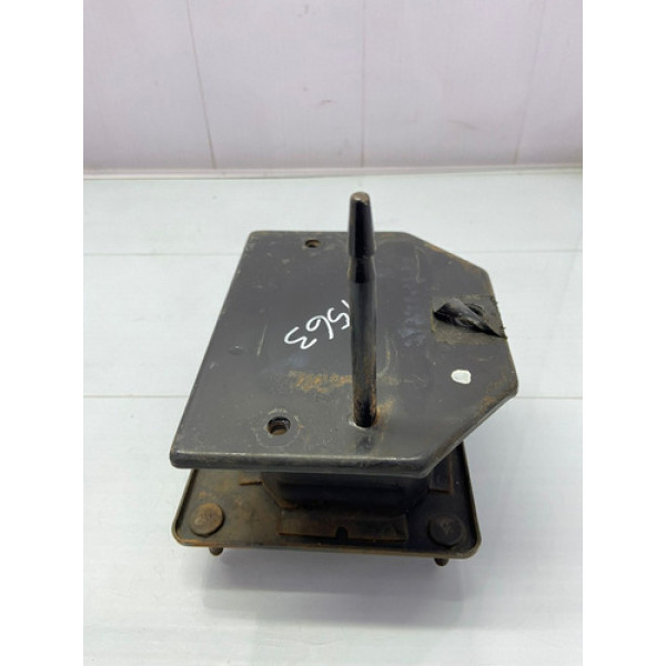 Pé Direito Alma Para-choque Traseiro Kia Cadenza 2009/2010