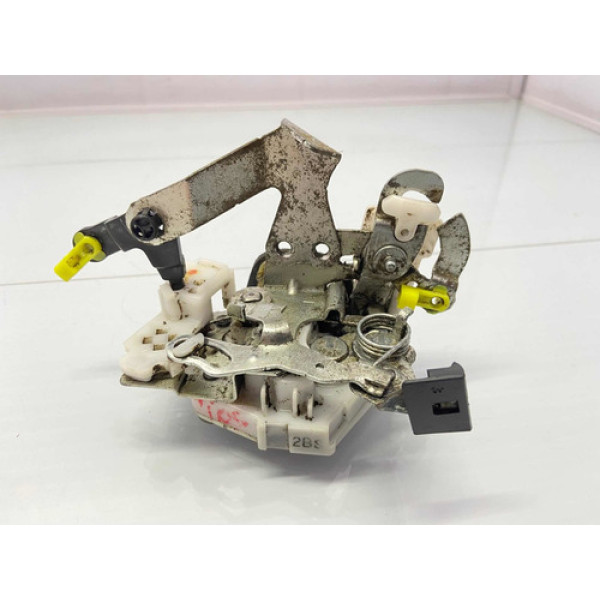 Fechadura Manual Traseira Esq Toyota Etios 2013/2021