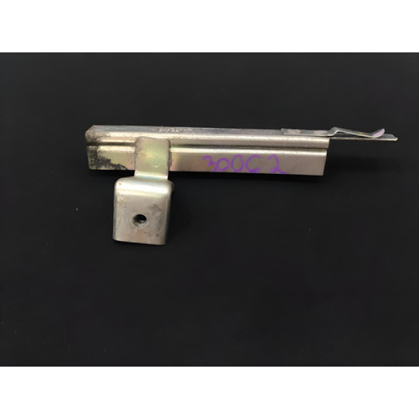 Guia Canaleta Vidro Porta Traseira Esquerda Voyage 2013/2016 Metal