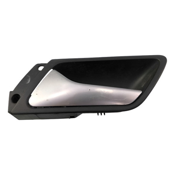 Maçaneta Interna Porta Traseira Esquerda Jetta 11/17 50771 Preto Traseira