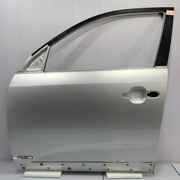 Porta Dianteira Esquerda Kia Sorento 2010/2015 - Dianteira - Esquerda - Prateado